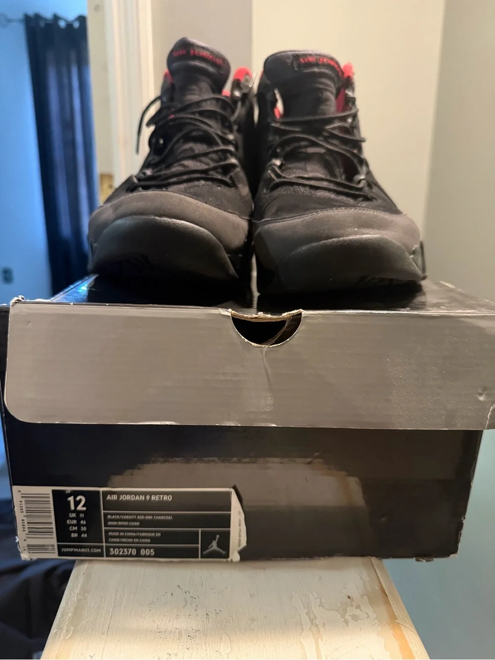 Men’s Air Jordan, nine retro Black and Red High-Top Basketball